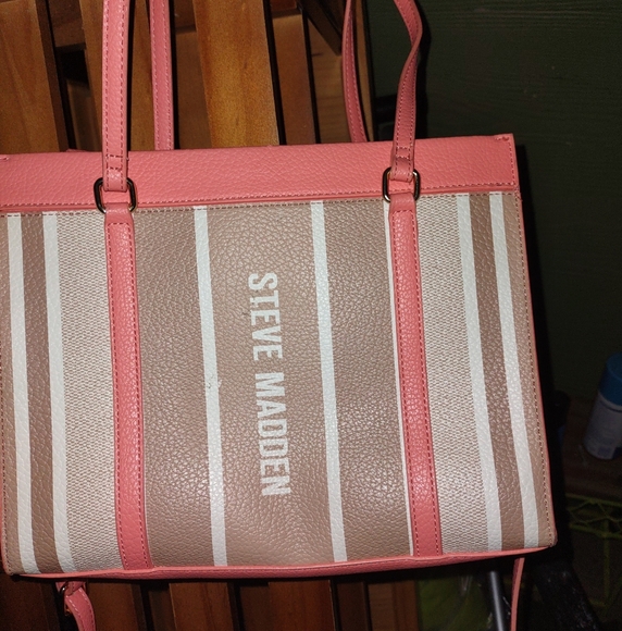 LADIES SATCHEL BY STEVE MADDEN - Picture 1 of 4
